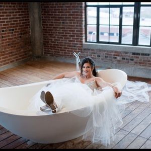 Meet your Posher, Brittney